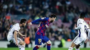 在热闹非凡 在热闹非凡